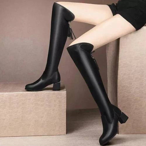 Bota de Luxo Cano Alto FashionPlus - Aveludada, Confortável e Estilosa - ÚLTIMO DIA NA PROMOÇÃO - Image 4